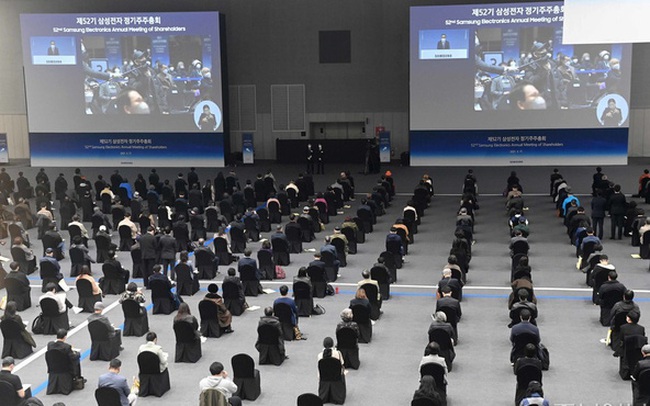 Đại hội cổ đông ‘kỳ lạ’ của Samsung: Số người tham dự giảm 1 nửa, Phó chủ tịch vắng mặt vì đang ngồi tù, người biểu tình phản đối rầm rộ ngay phía ngoài