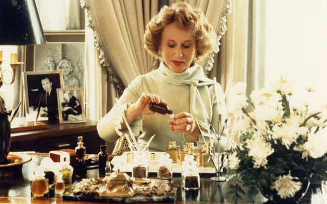 Estee Lauder – Người Do Thái được xưng tụng là ‘nữ hoàng mỹ phẩm: Từng đổ nước hoa ra sàn để bán, bà chủ của loạt thương hiệu từ MAC, DKNY đến Tom Ford