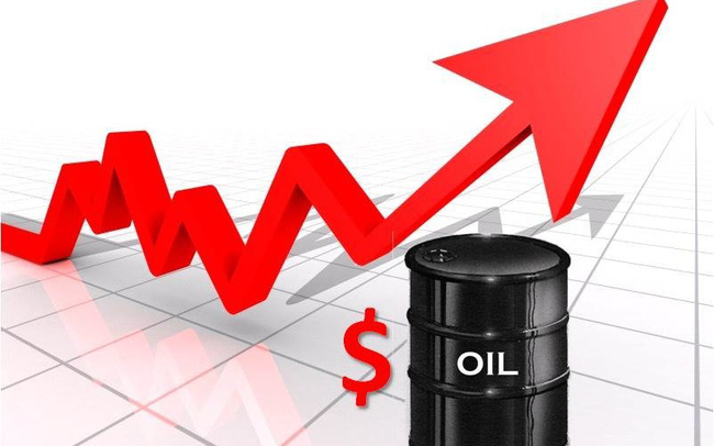 Giá dầu thế giới vượt 100 USD lần đầu tiên trong 7 năm