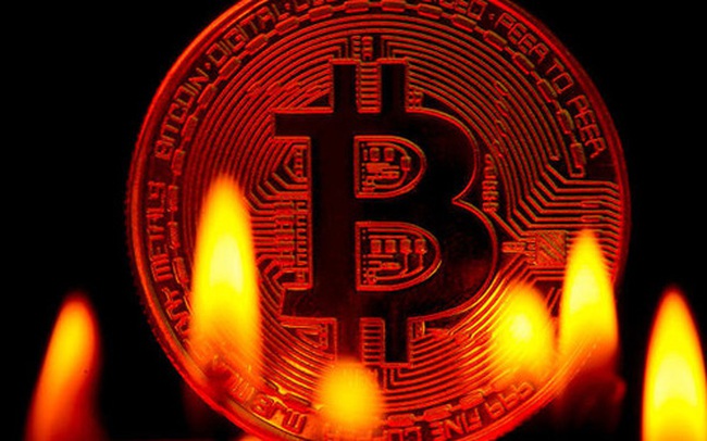 Bitcoin đột ngột lao dốc, vốn hóa bốc hơi 150 tỷ USD trong 24 tiếng