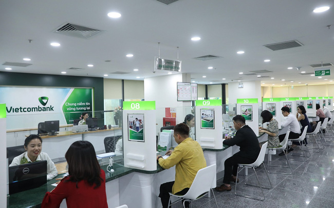 Vietcombank phát mại hàng loạt bất động sản để xử lý nợ