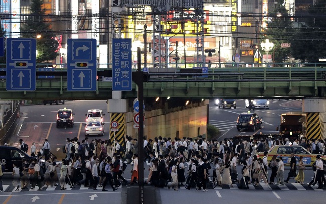 Nhật Bản: Cuộc sống trở lại bình thường quá nhanh, dịch bệnh tái bùng phát khắp nơi khi số ca nhiễm nCoV tăng kỷ lục trong nhiều ngày