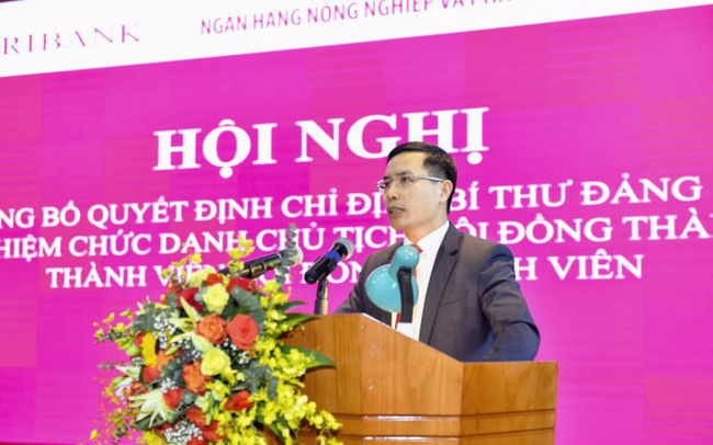 Chánh văn phòng NHNN Phạm Đức Ấn sang làm chủ tịch ngân hàng Agribank