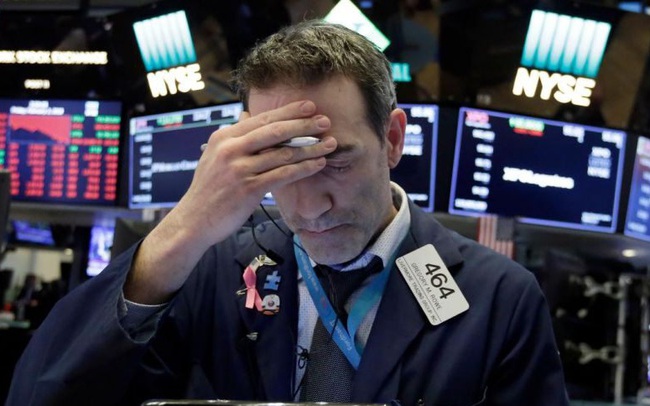 Cổ phiếu công nghệ đồng loạt bị bán tháo, Phố Wall mất đà tăng, S&P 500 lần đầu tiên rớt điểm sau 8 phiên