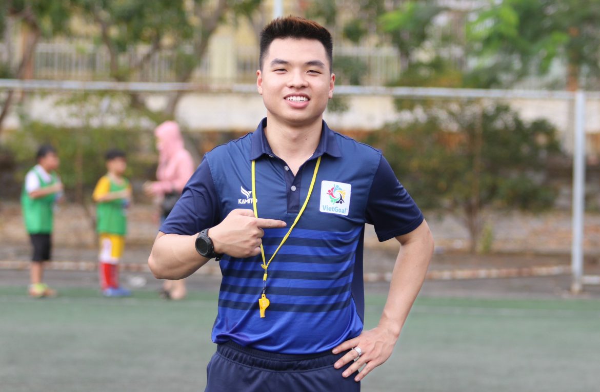 “Trần Triều Vĩ: Từ cầu thủ bóng đá đam mê đến doanh nhân thành công với thương hiệu Vix Sports”