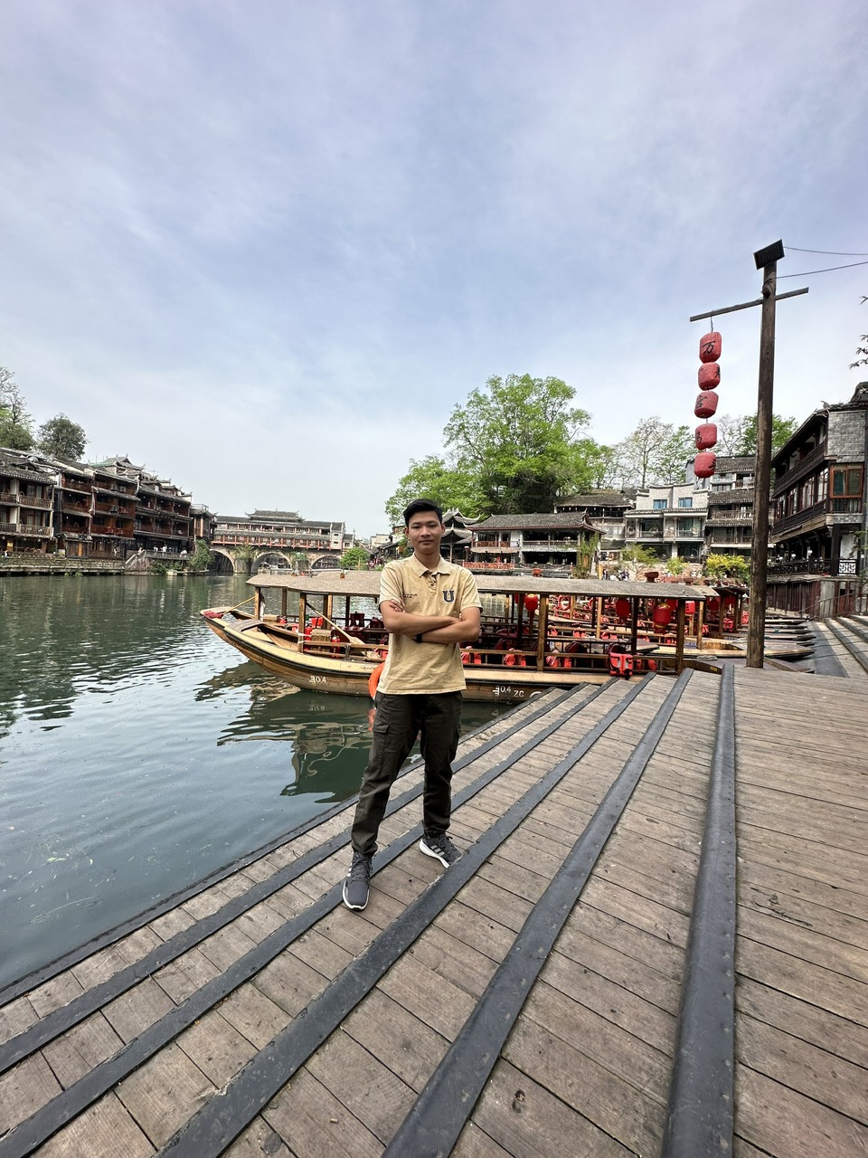 “Trung Hoa Tour – Photo And Travel: Khám phá thế giới qua ống kính với sự đáng tin cậy và chất lượng cao”